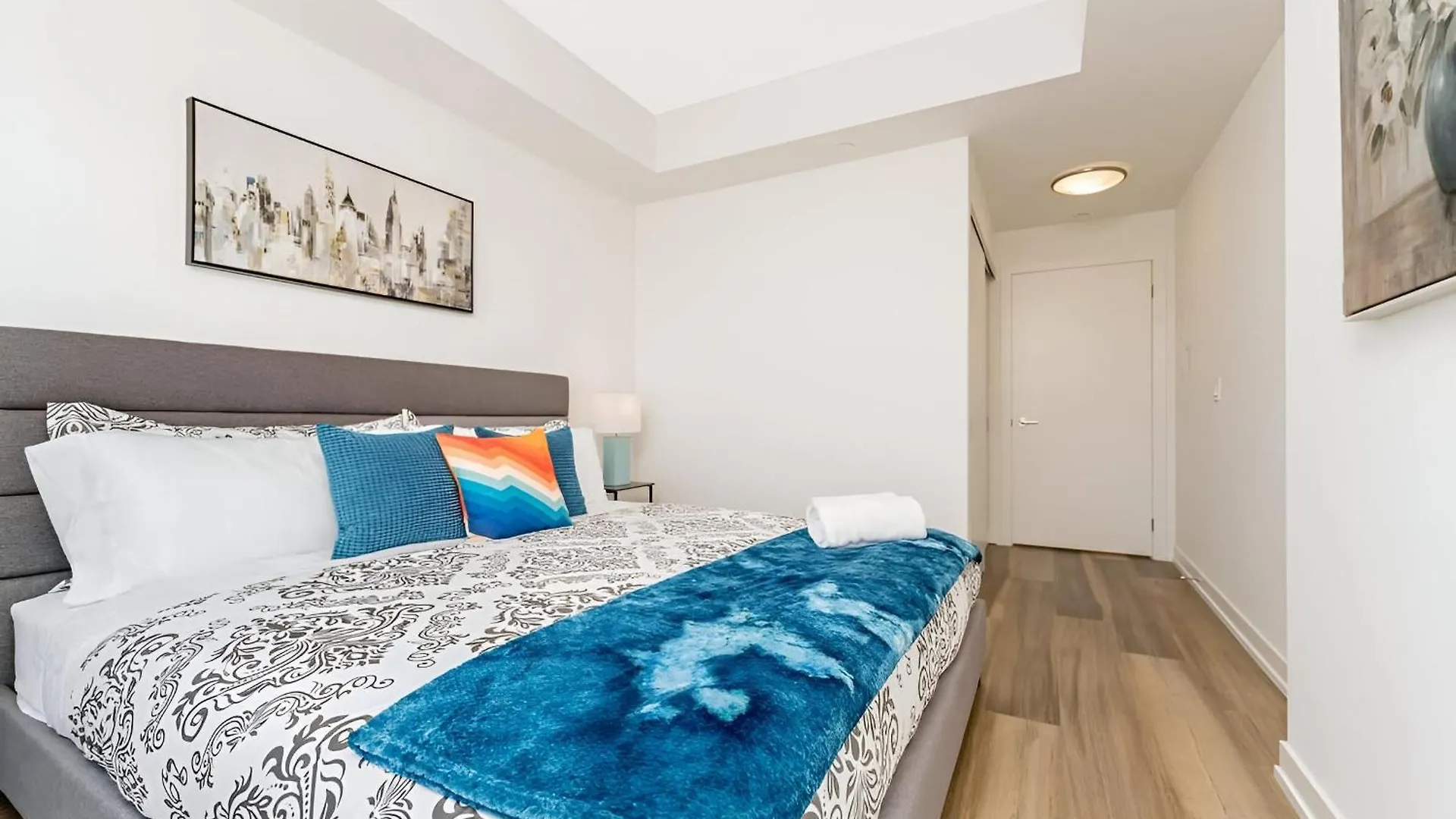 Newly Built Condo With Amazing Views Kitchener 0*,